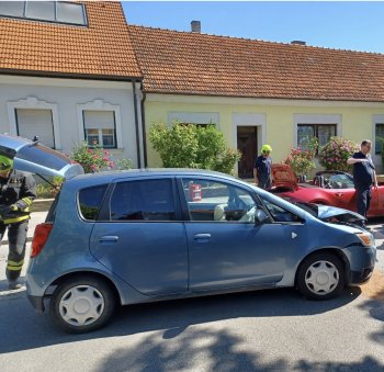 Bild 1 von 2